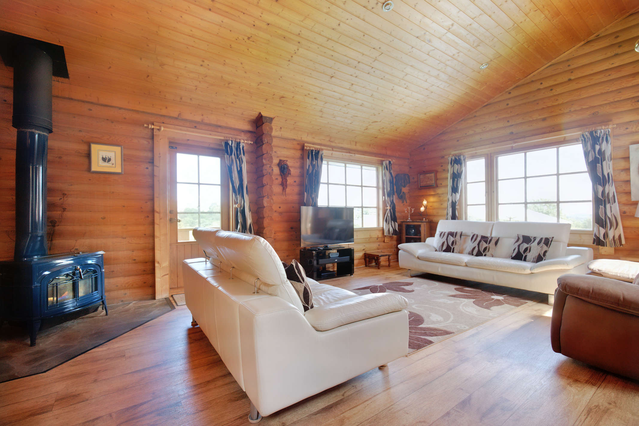 Family Or Friends - Aspen & Foxhollow are the perfect choice